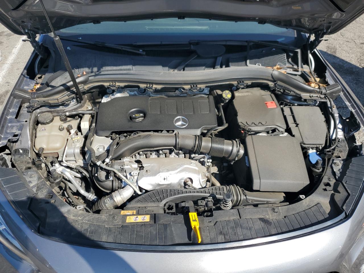 Mercedes-Benz GLA 250 Image 10