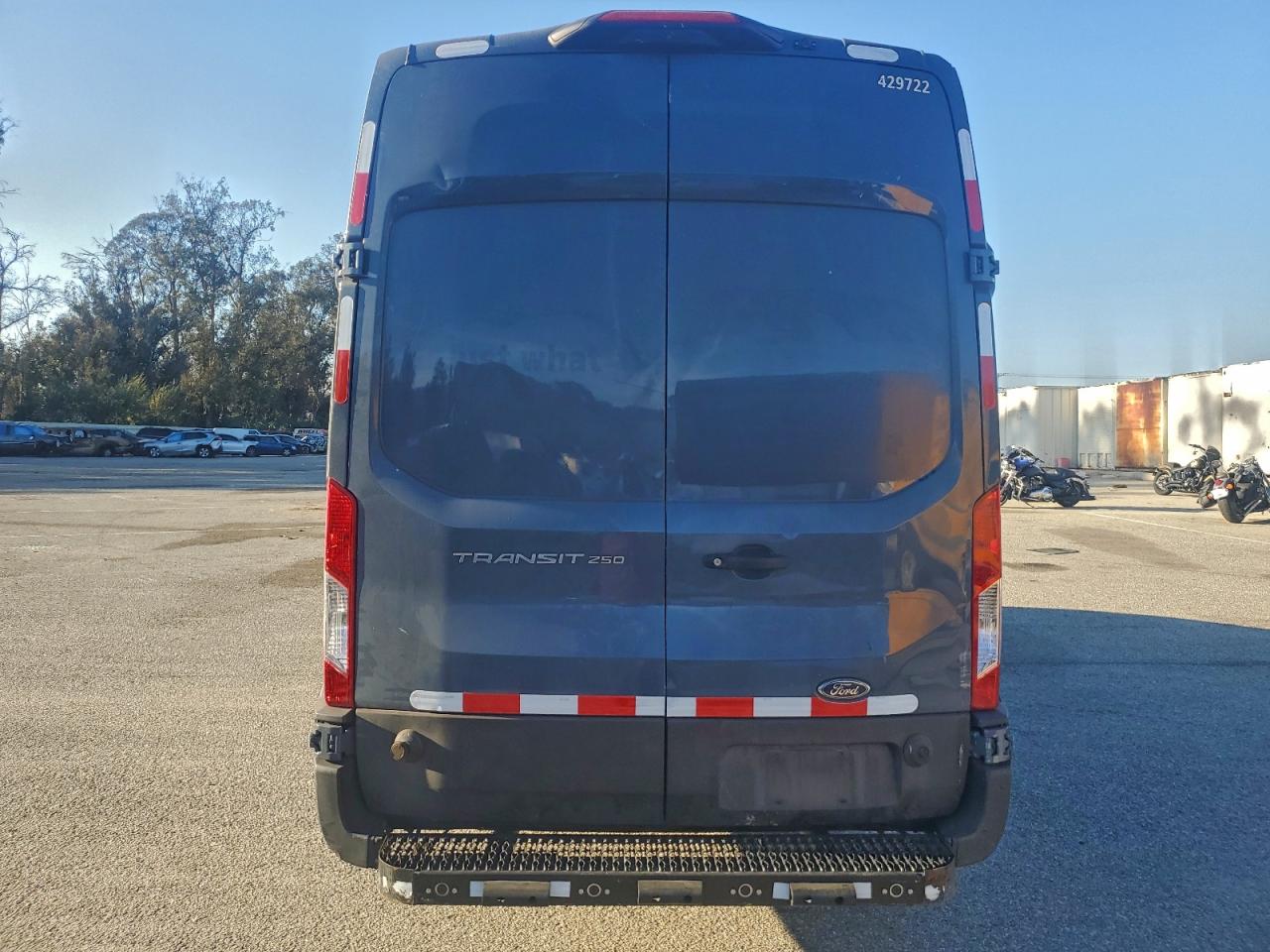 Ford Transit T-250 Image 8