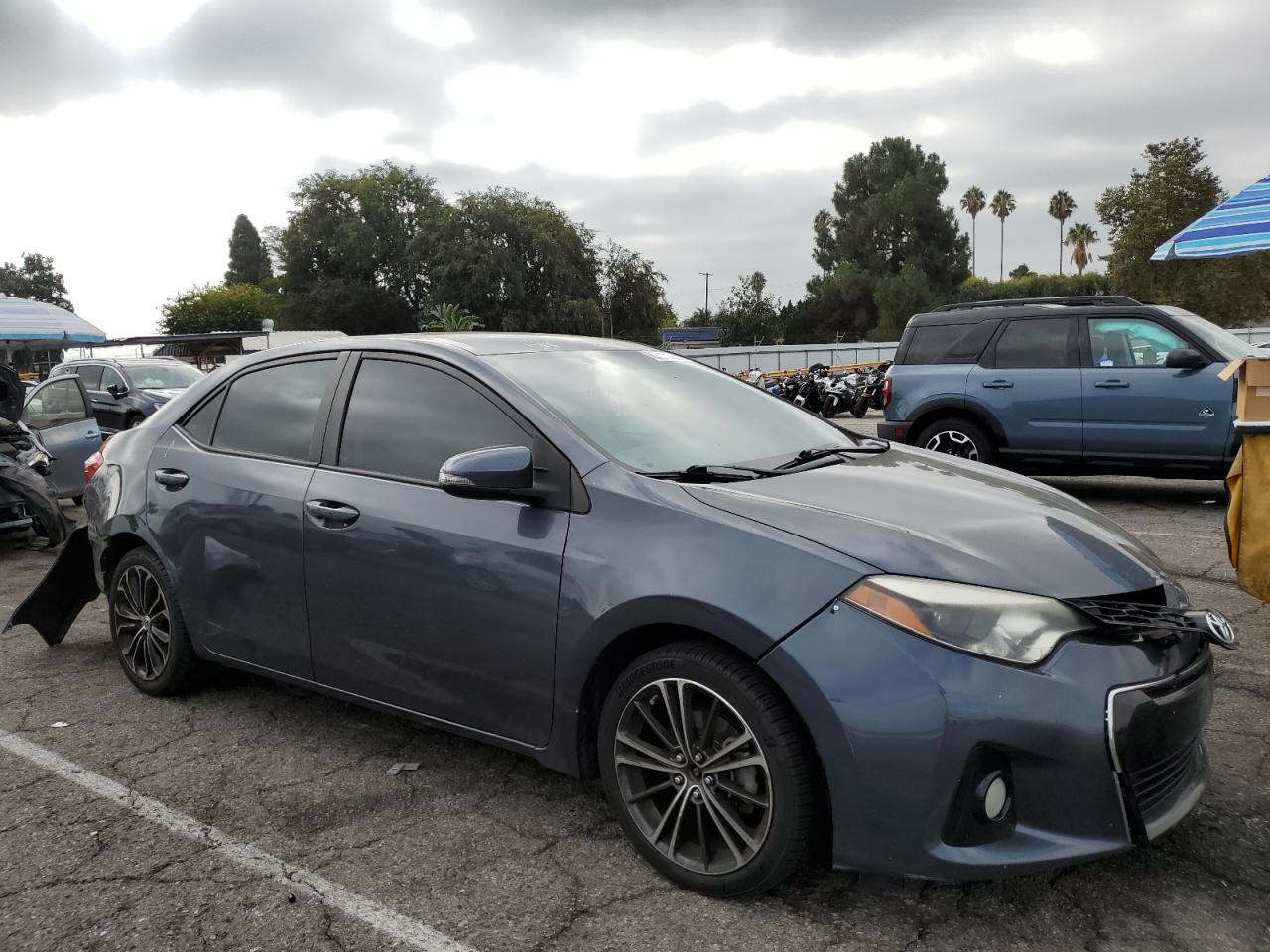 Toyota Corolla L Image 12