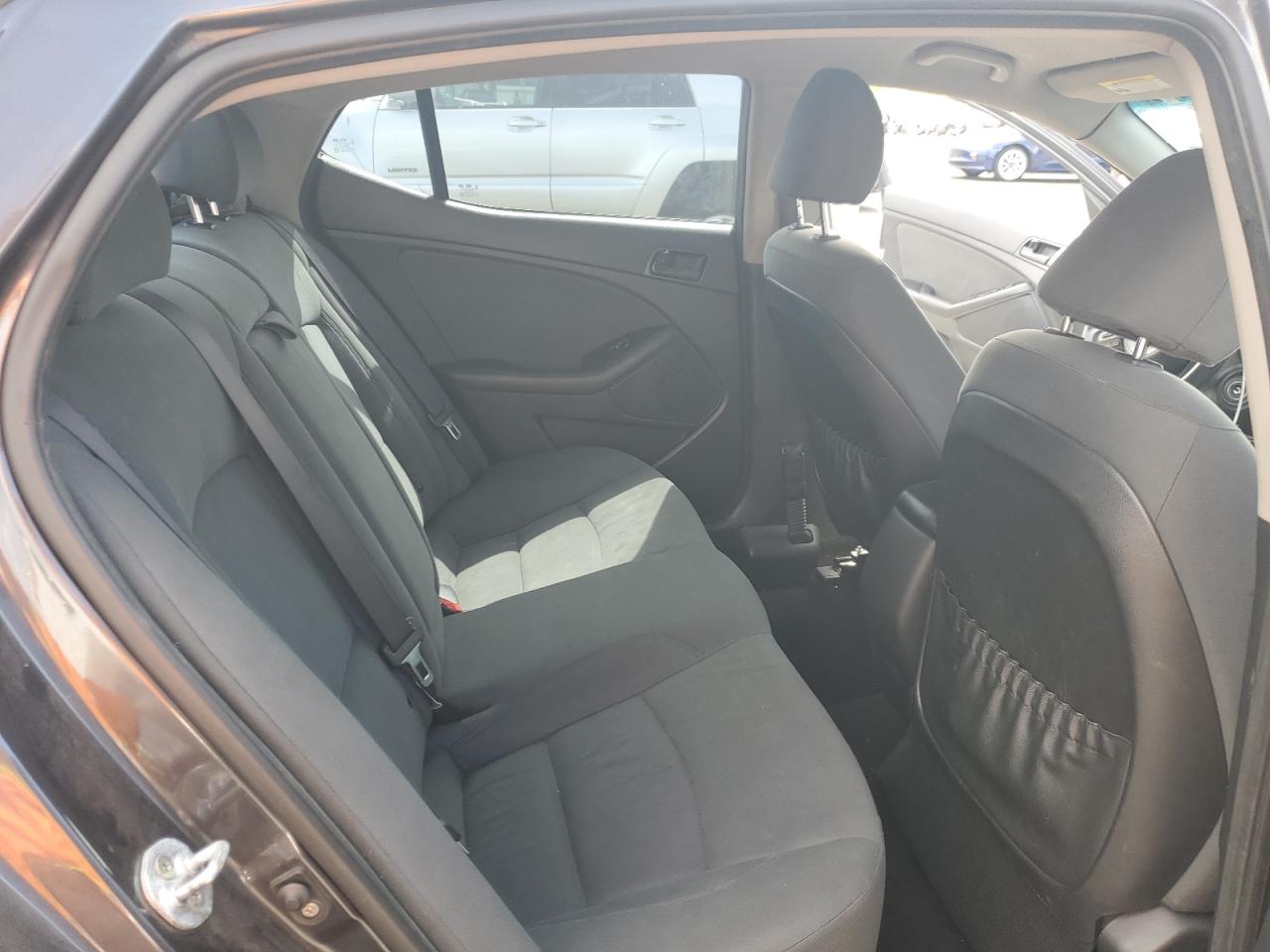 Kia Optima Lx Image 7