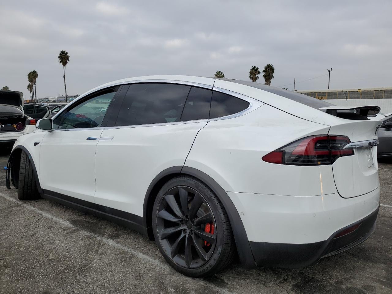 Tesla Model X Image 13