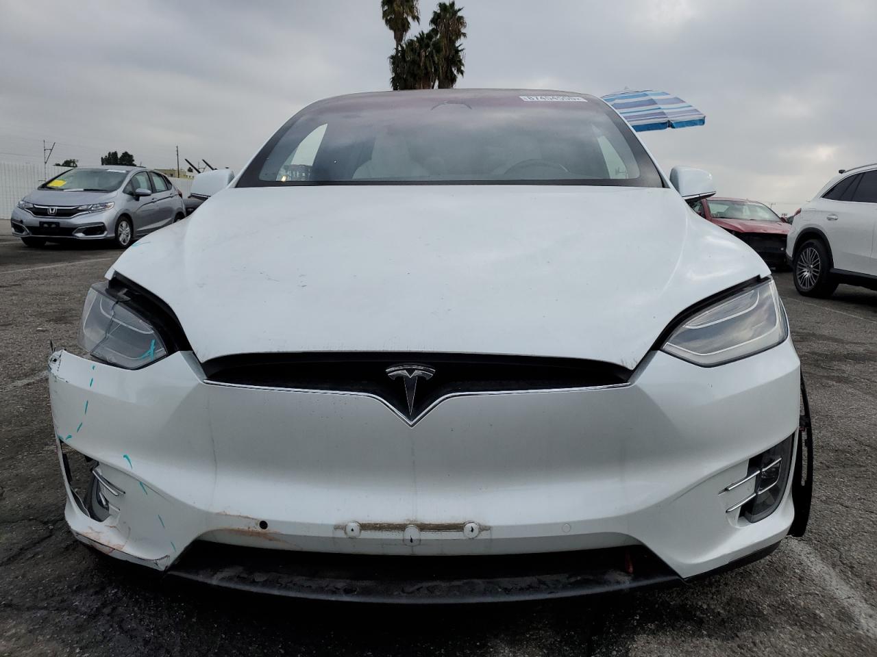 Tesla Model X Image 4