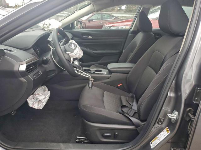 Nissan Altima Sv Image 10