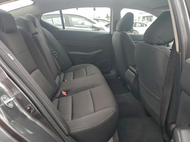 Nissan Altima Sv Image 5