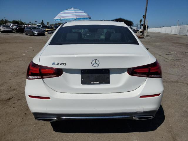 Mercedes-Benz A-Class 220 Image 6