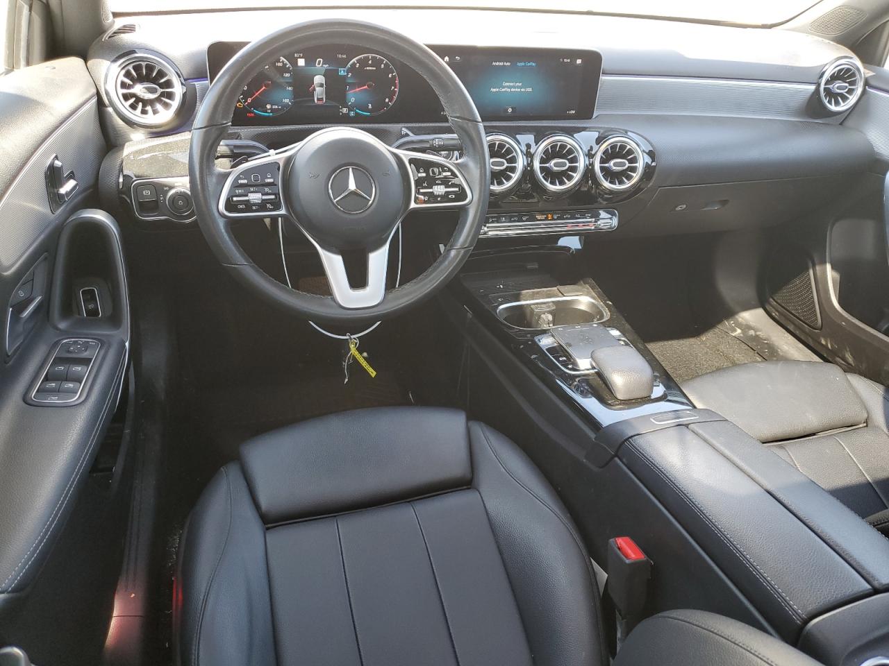 Mercedes-Benz A-Class 220 Image 8