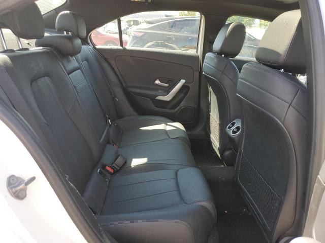 Mercedes-Benz A-Class 220 Image 7