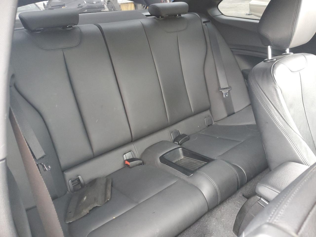 BMW 2 Series I Image 6