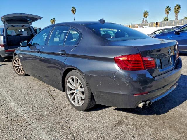 BMW 5 Series I Image 12