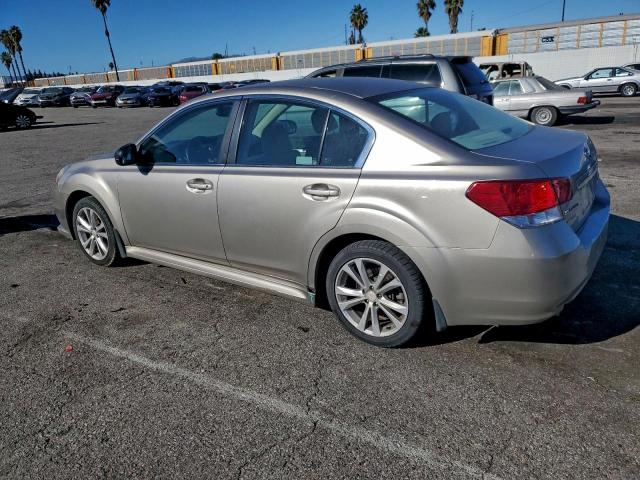 Subaru Legacy 2.5i Image 8