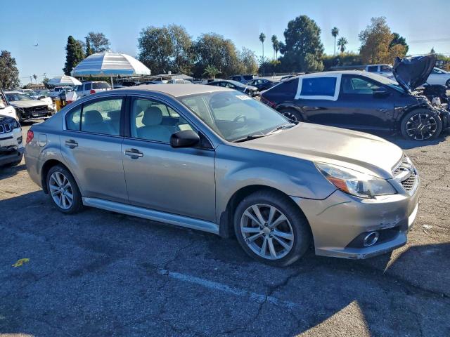 Subaru Legacy 2.5i Image 3