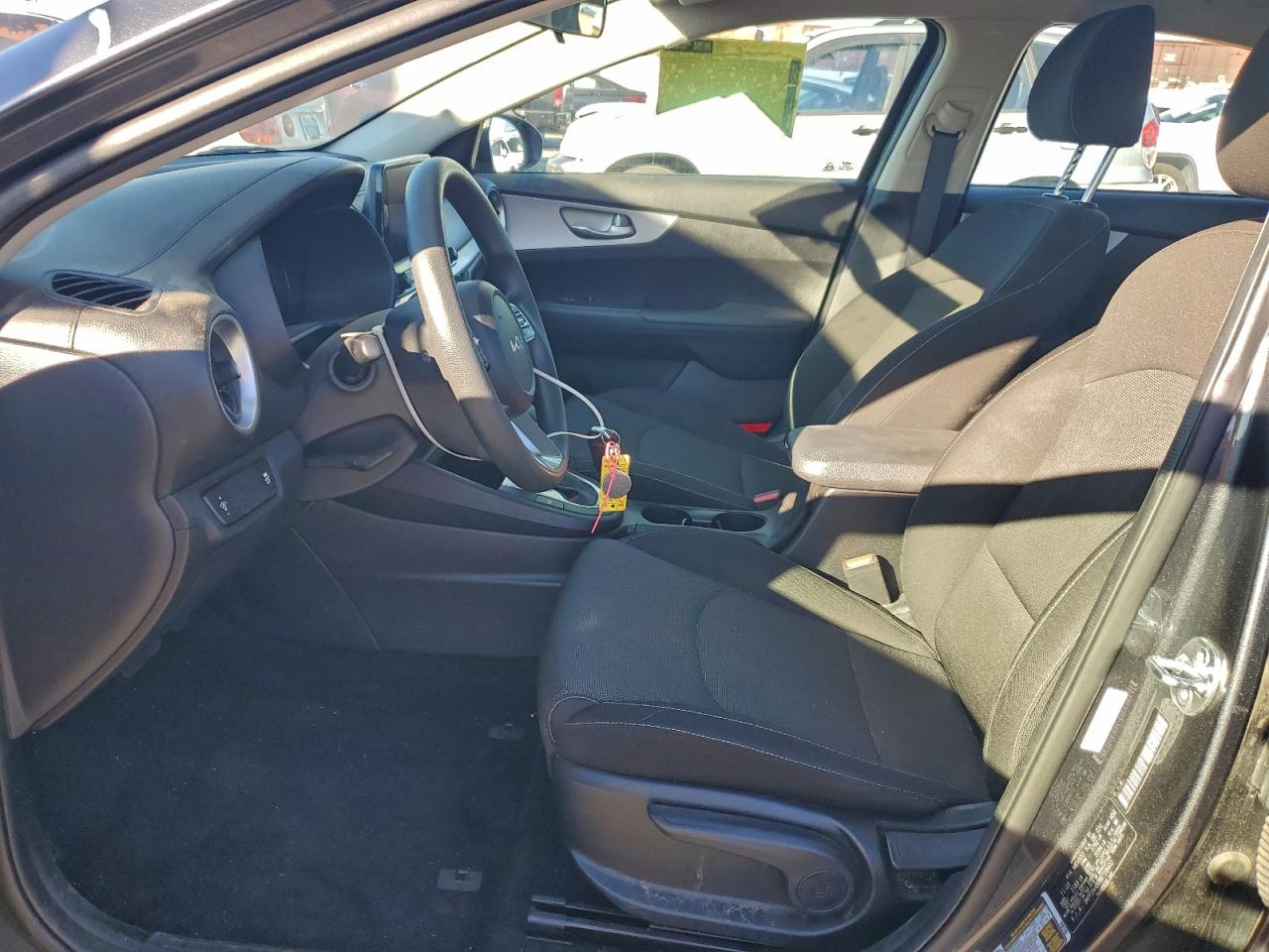 Kia Forte Lx Image 8