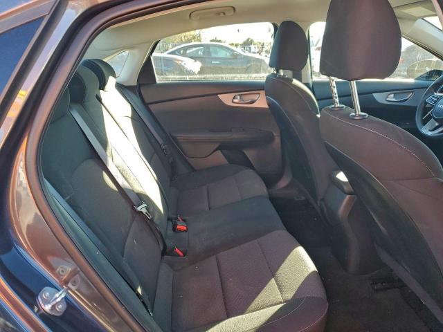 Kia Forte Lx Image 10