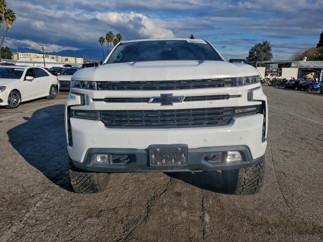 Chevrolet Silverado K1500 Rst Image 3