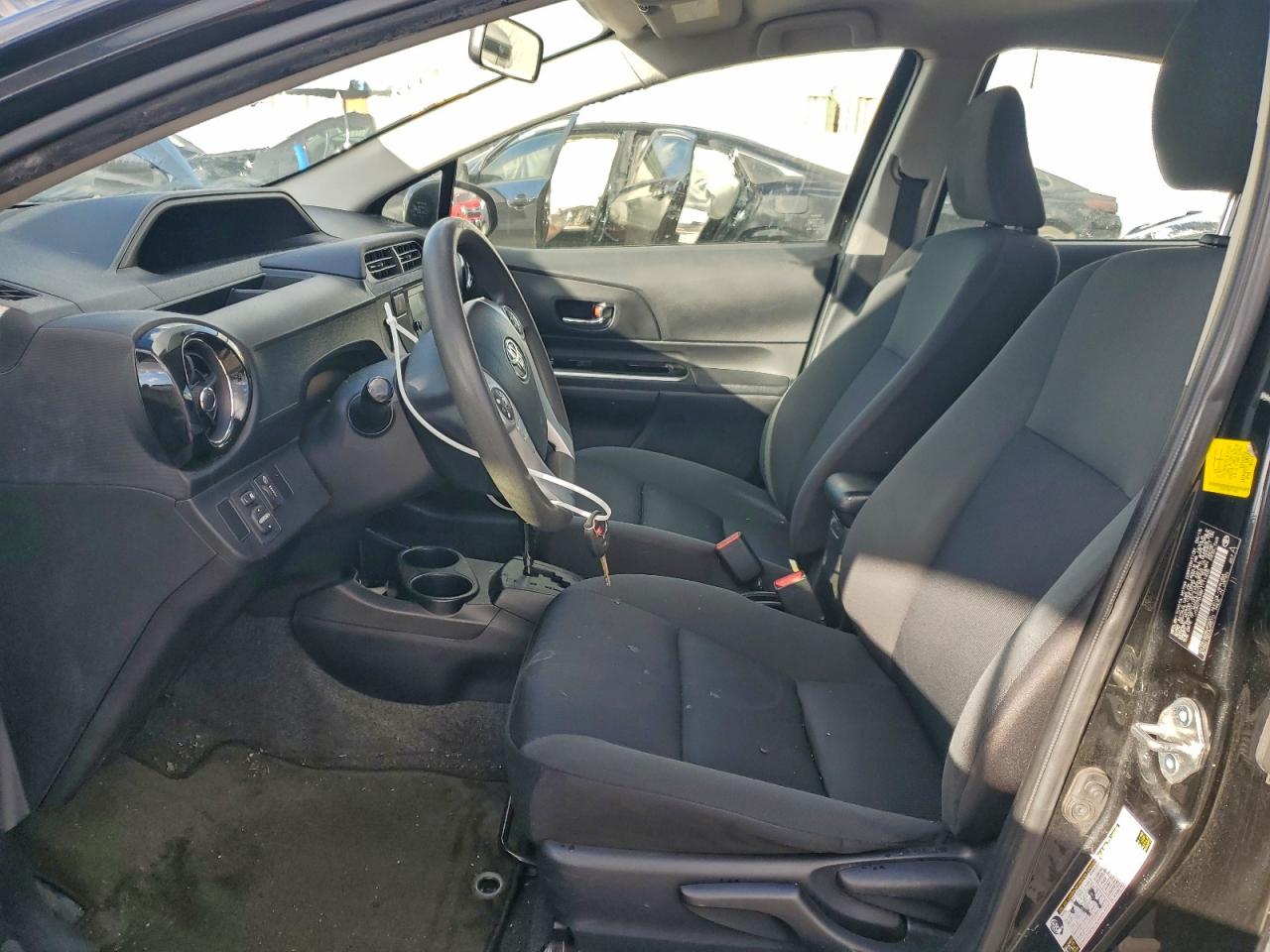 Toyota Prius Image 2