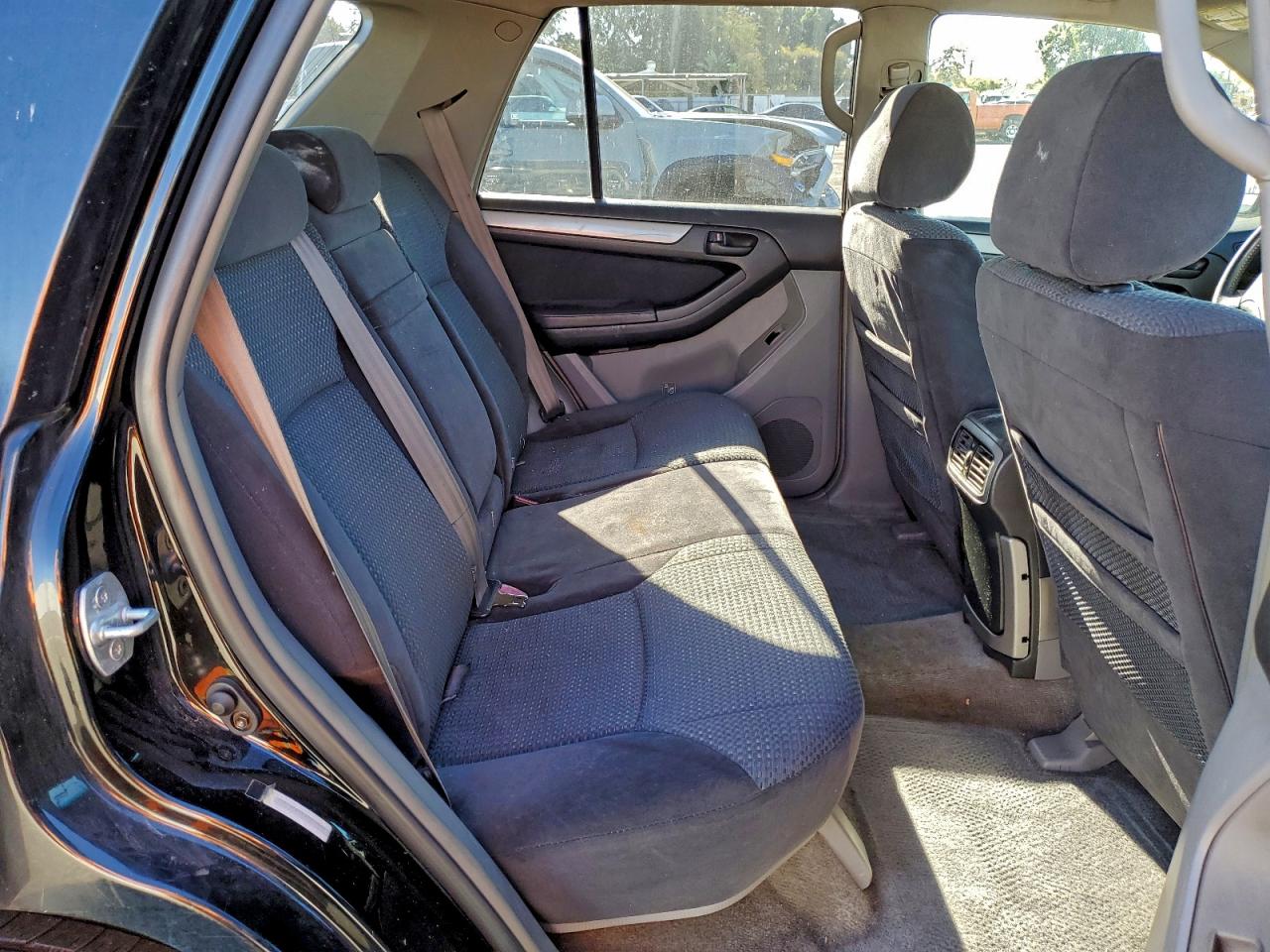 Toyota 4Runner Sr5 Image 13