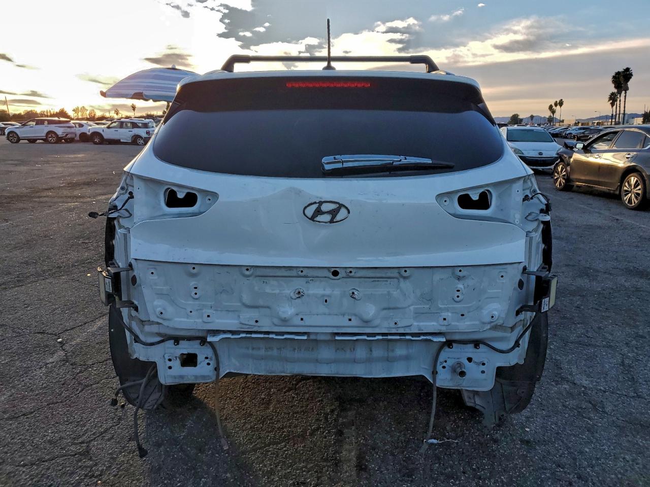 Hyundai TUCSON Limited Image 6