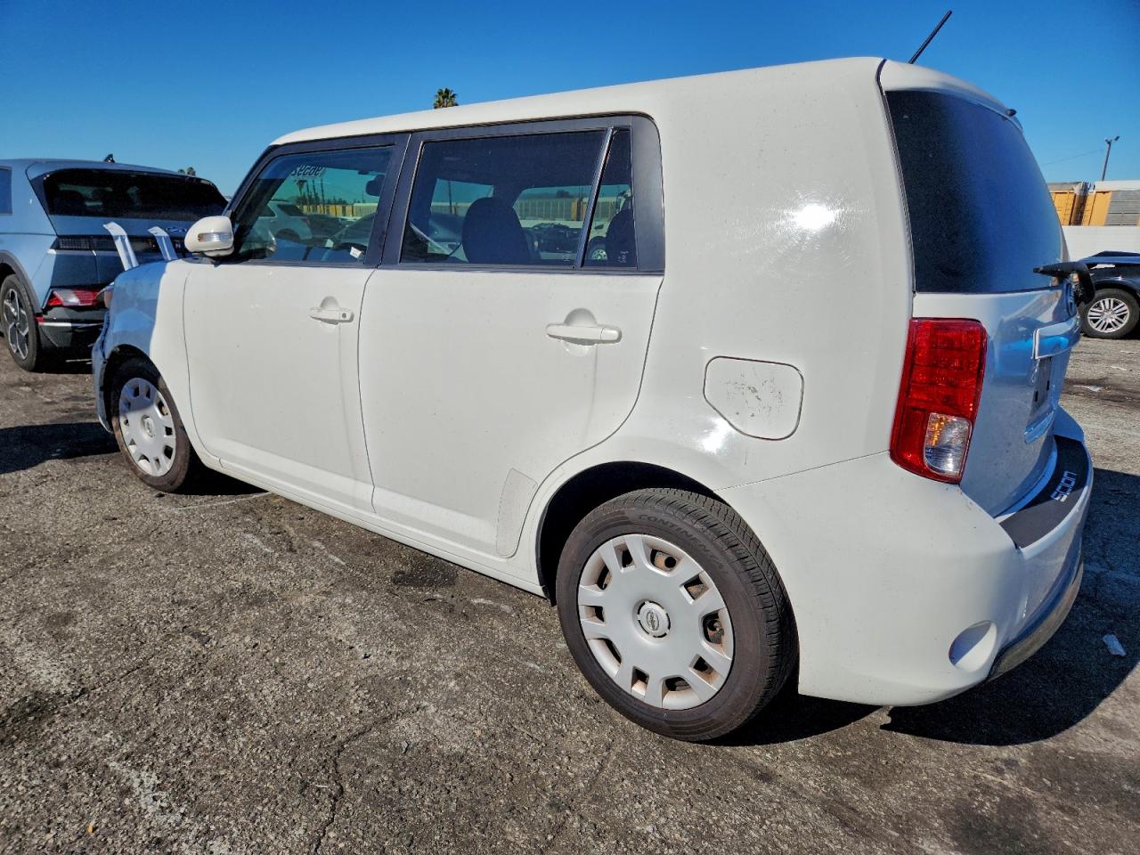 Toyota Scion Image 4