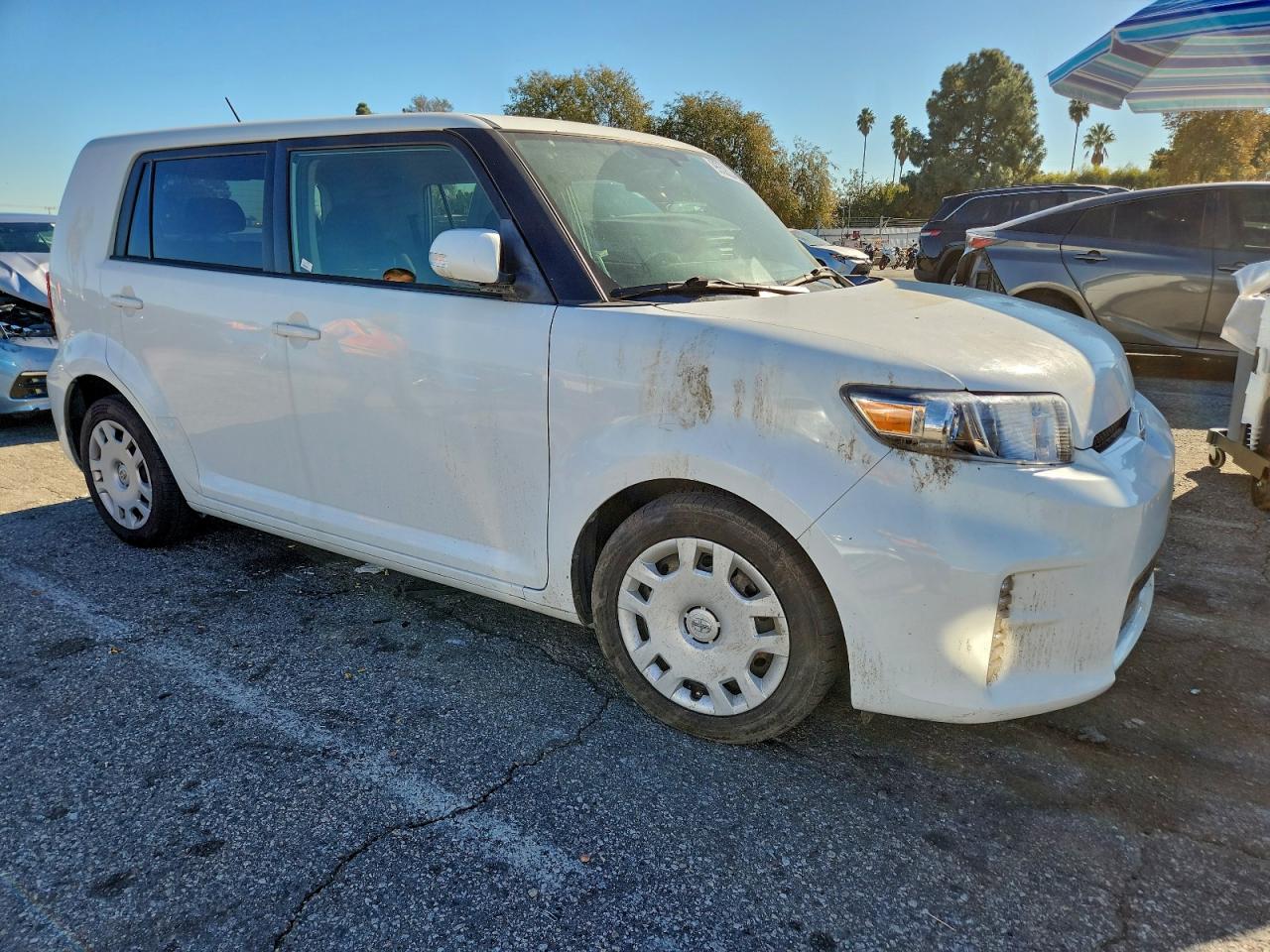 Toyota Scion Image 5