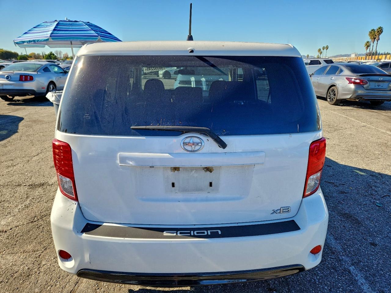 Toyota Scion Image 8