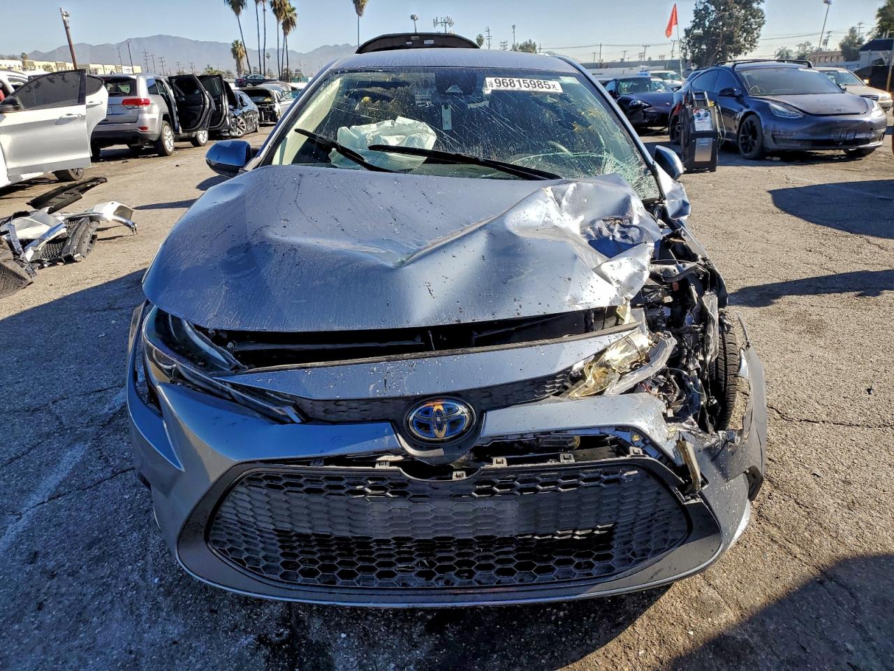 Toyota Corolla Le Image 11