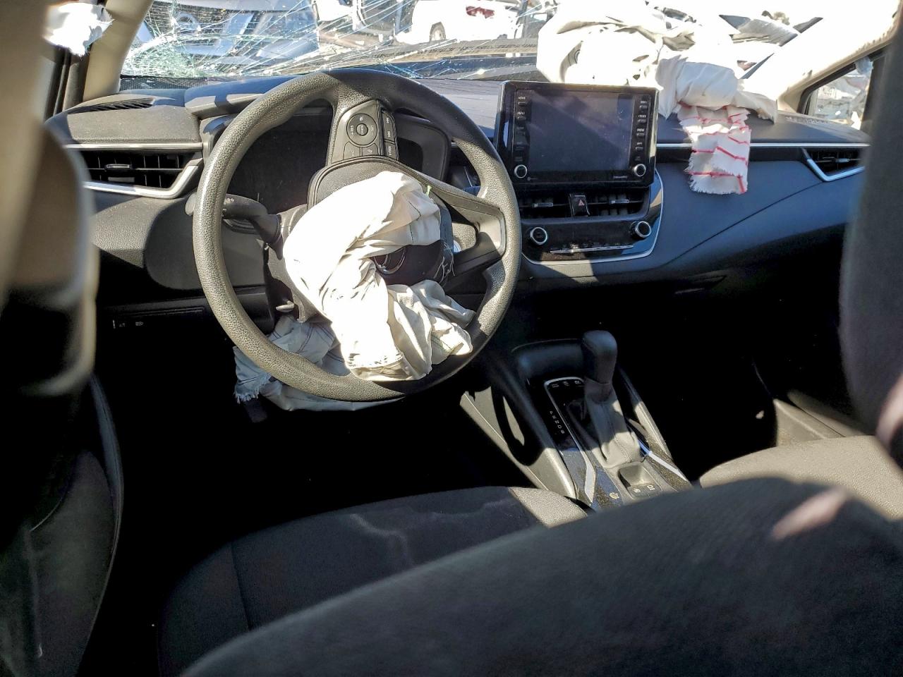 Toyota Corolla Le Image 5