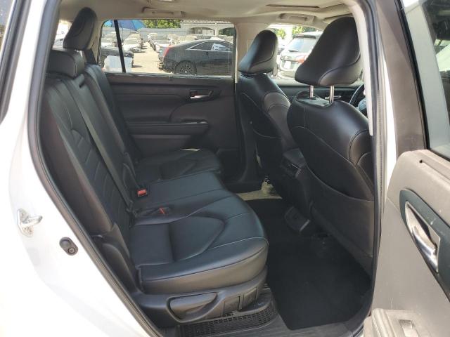 Toyota Highlander Hybrid Xle Image 10