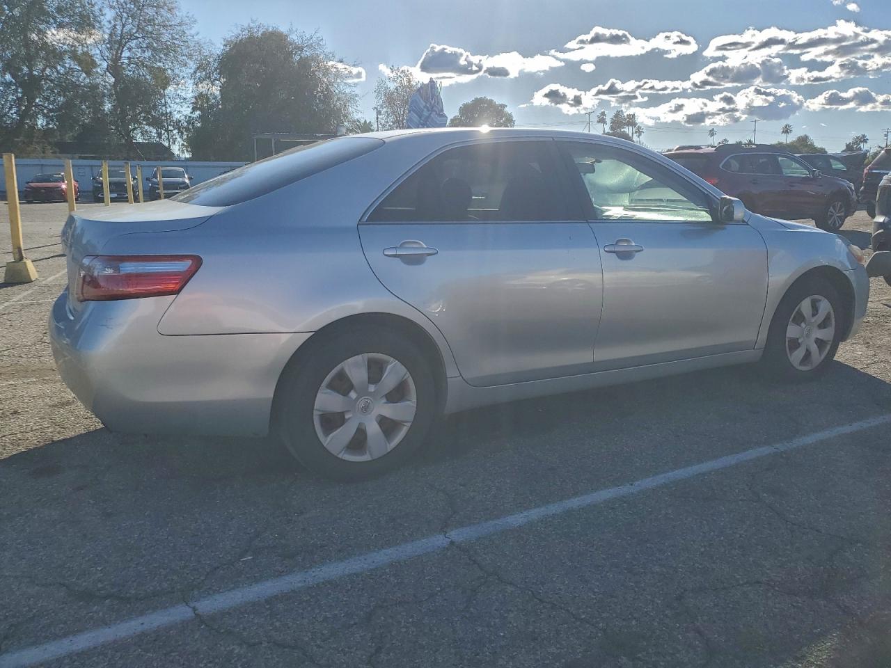 Toyota Camry Ce Image 6