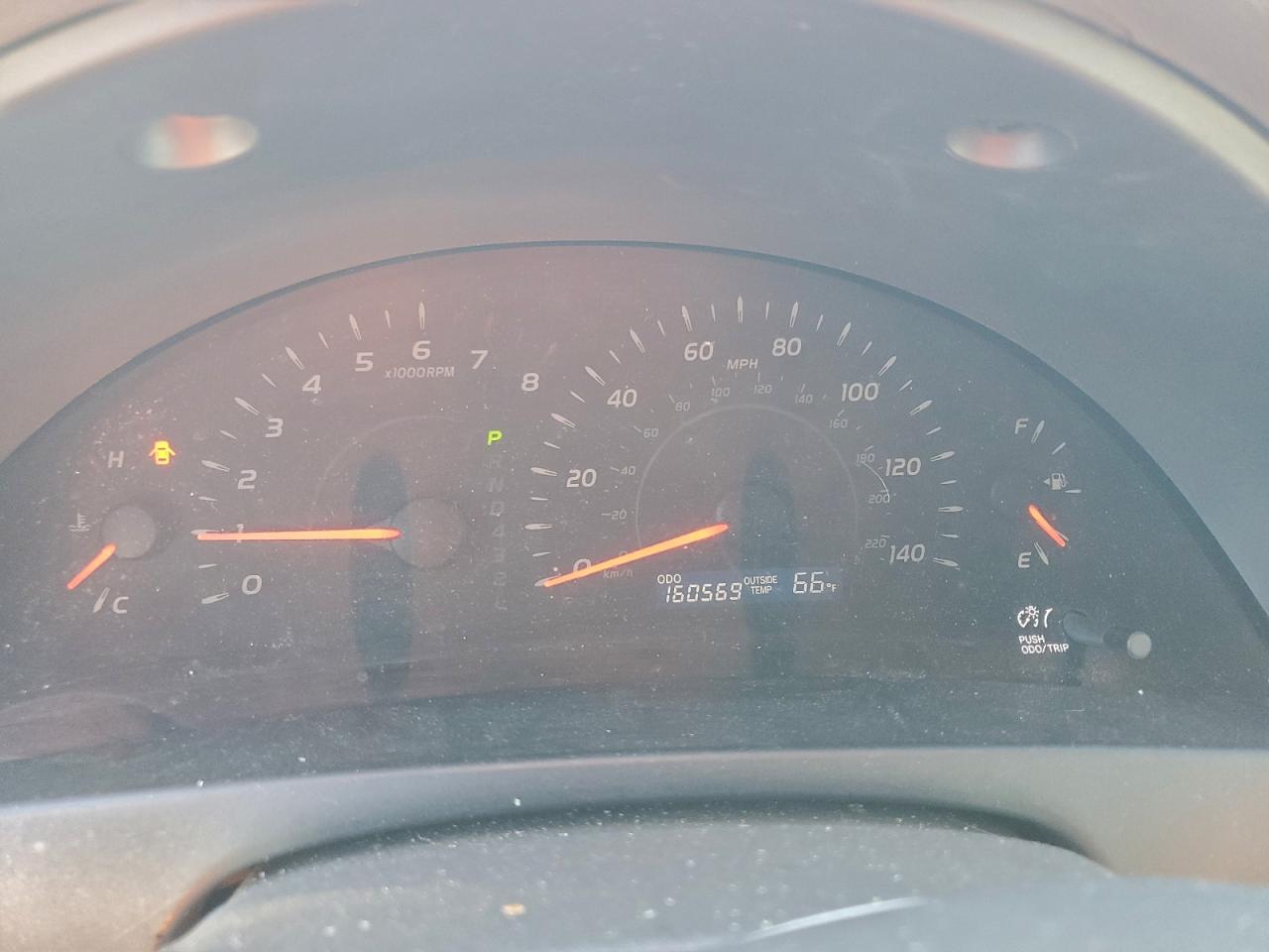 Toyota Camry Ce Image 8