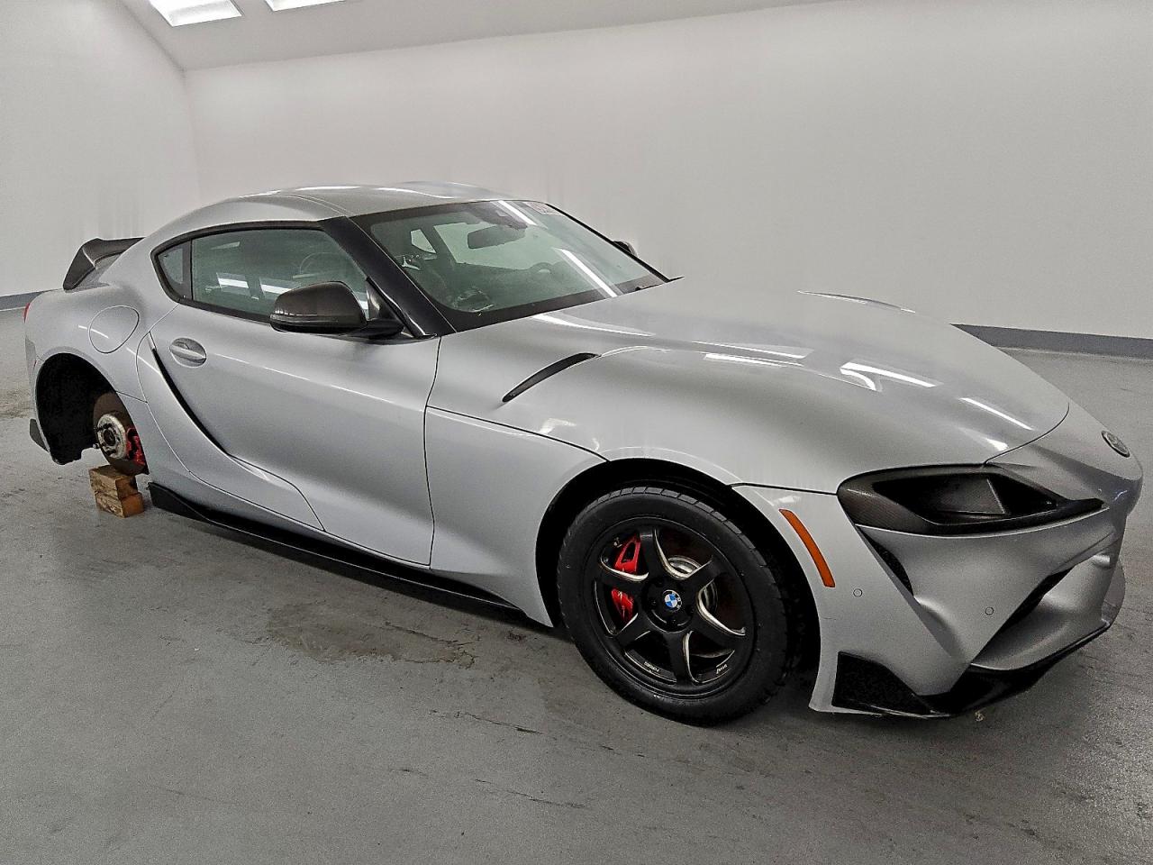 Toyota Supra Base Image 7