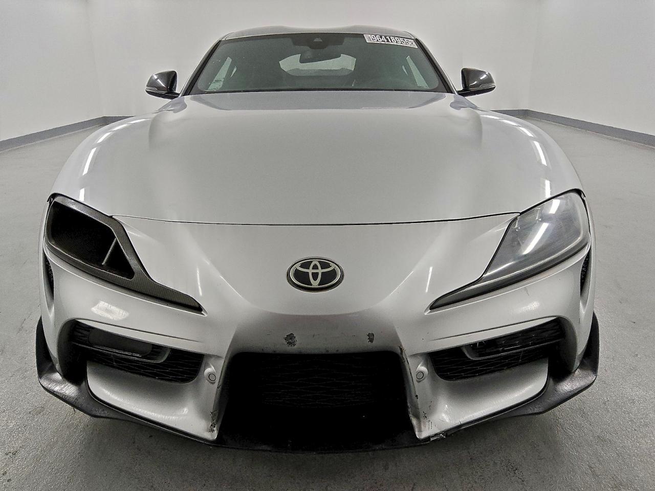 Toyota Supra Base Image 3
