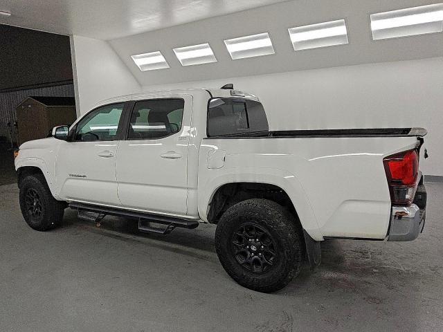 Toyota Tacoma Double Cab Image 6