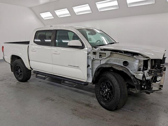 Toyota Tacoma Double Cab Image 9