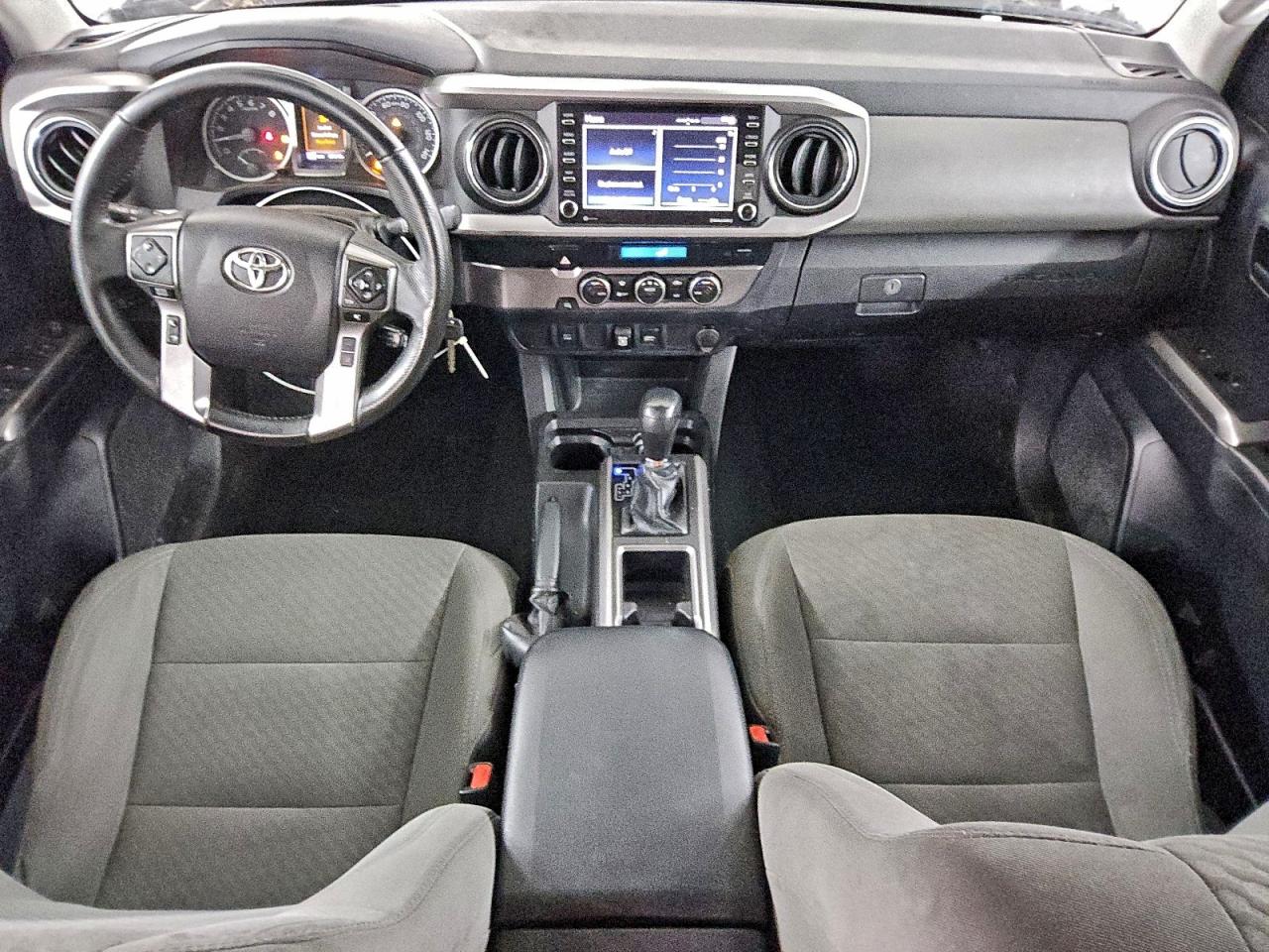 Toyota Tacoma Double Cab Image 5