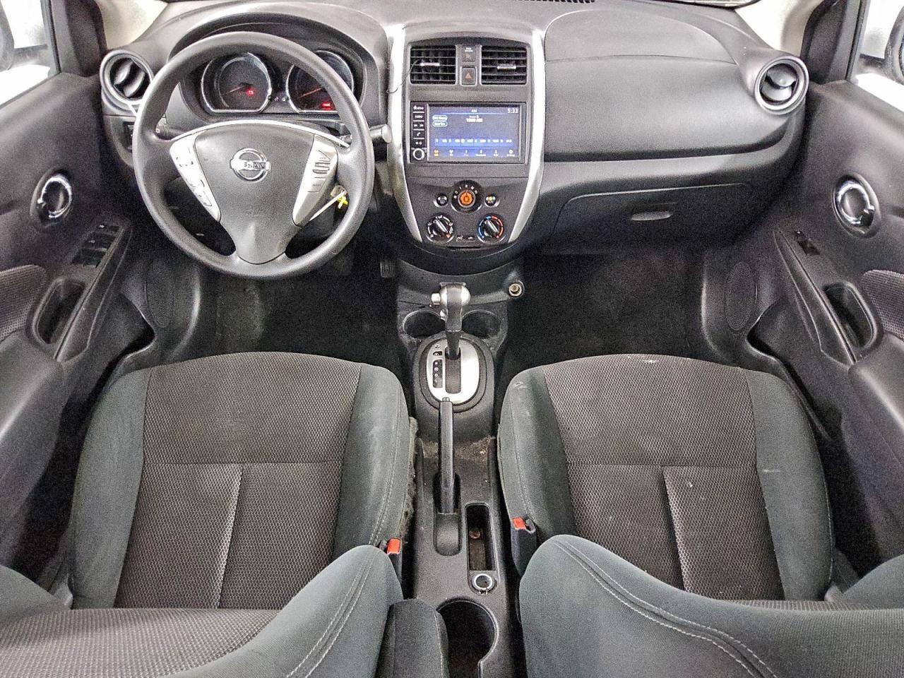Nissan Versa S Image 4