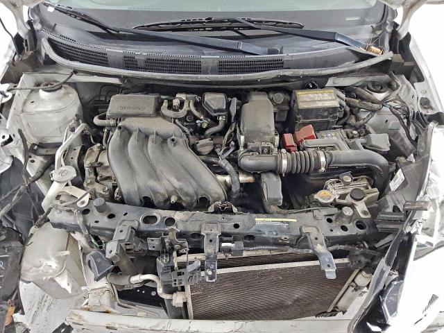 Nissan Versa S Image 9