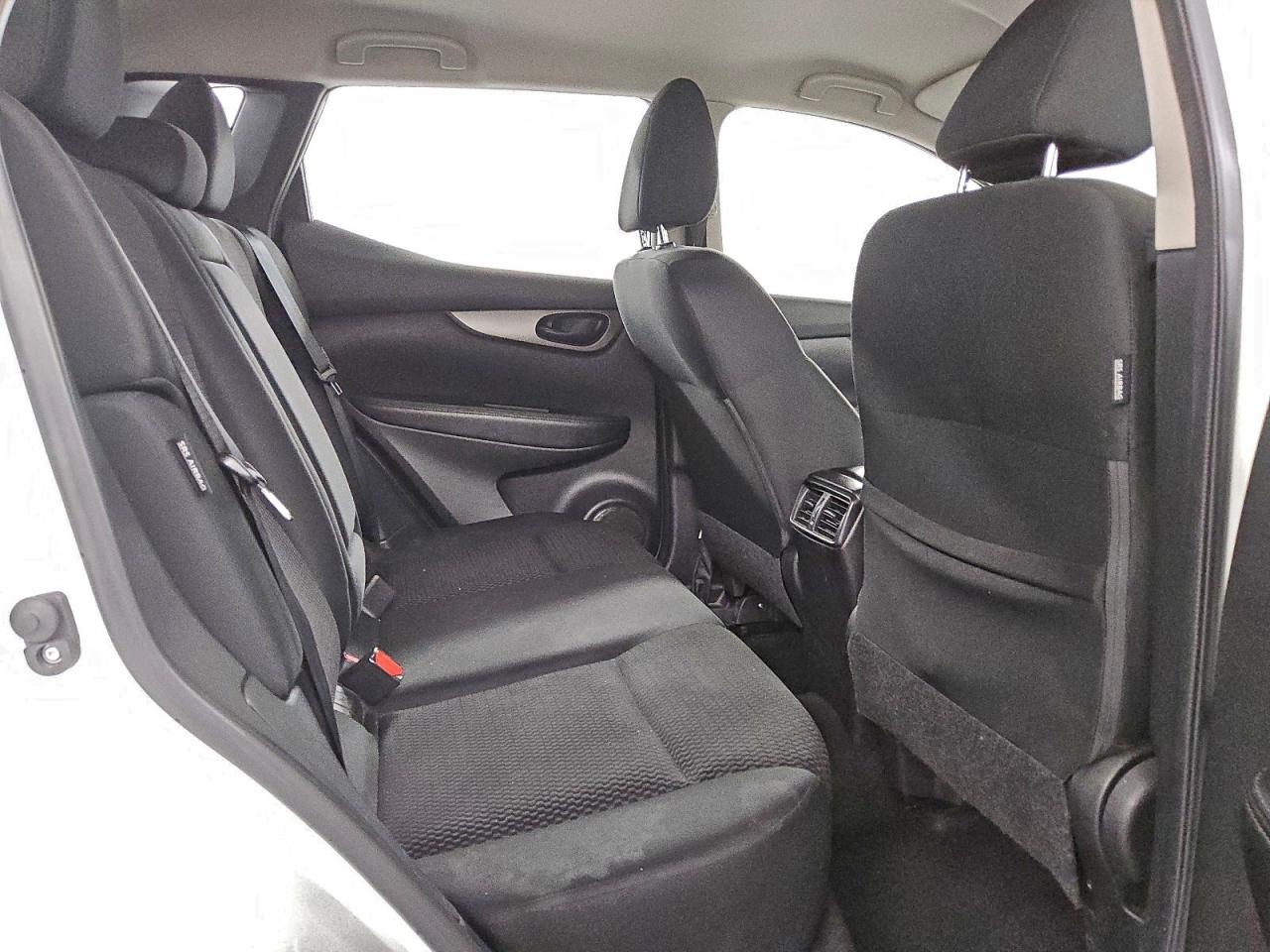 Nissan Rogue S Image 11