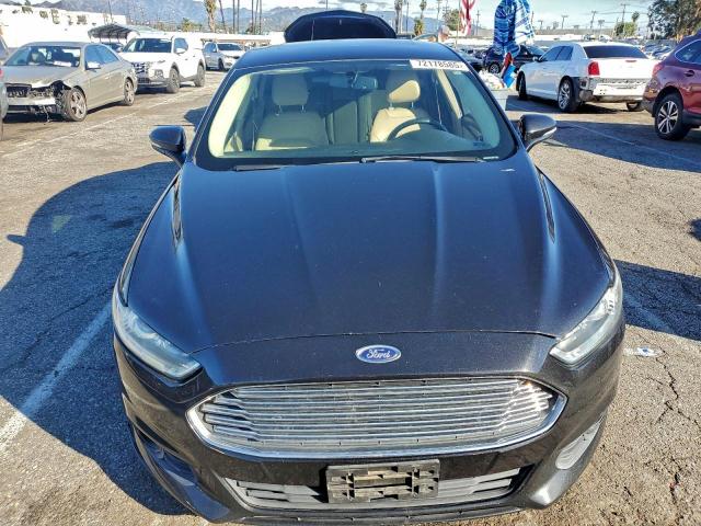 Ford Fusion Se Image 4
