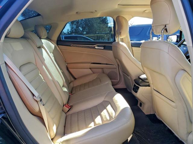 Ford Fusion Se Image 9