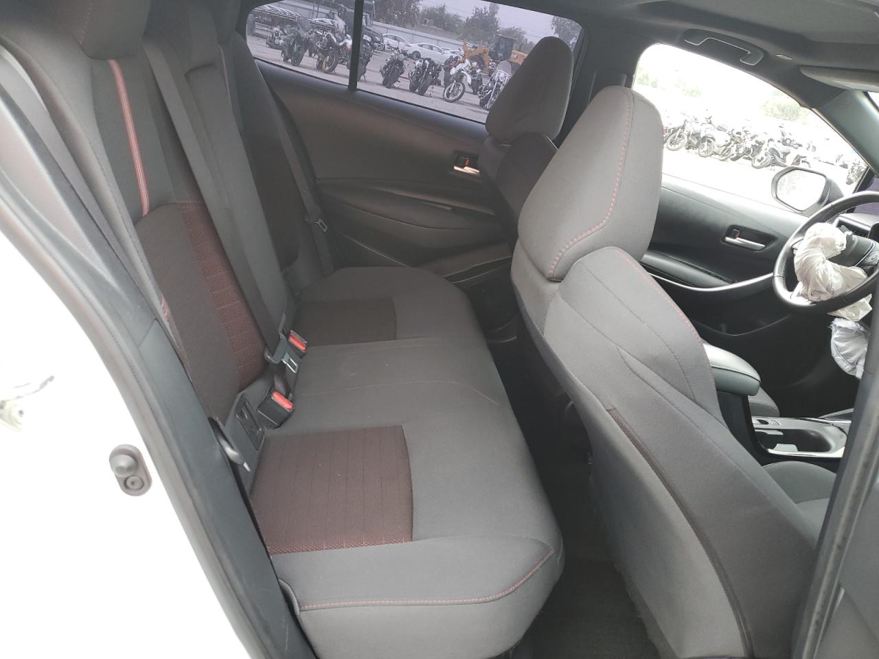 Toyota Corolla Le Image 8