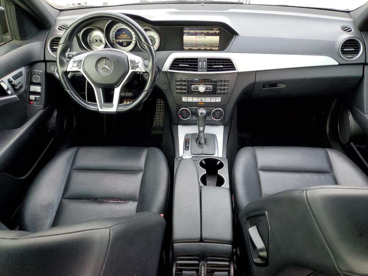 Mercedes-Benz C-Class 250 Image 2