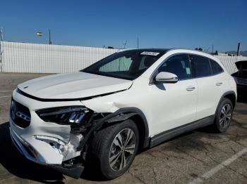  Salvage Mercedes-Benz GLA