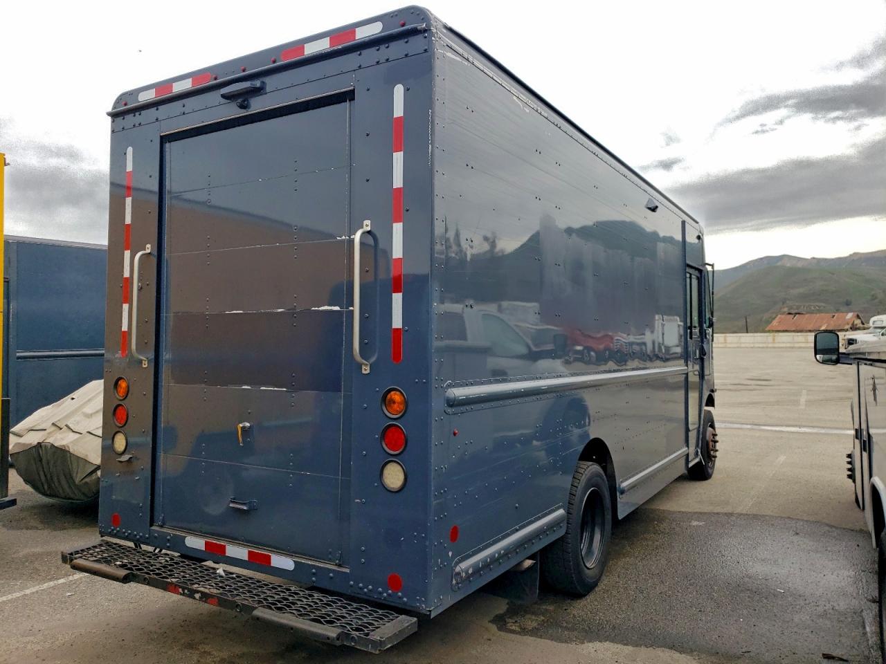 Freightliner Mt45 M Line Walk-in Van Image 6
