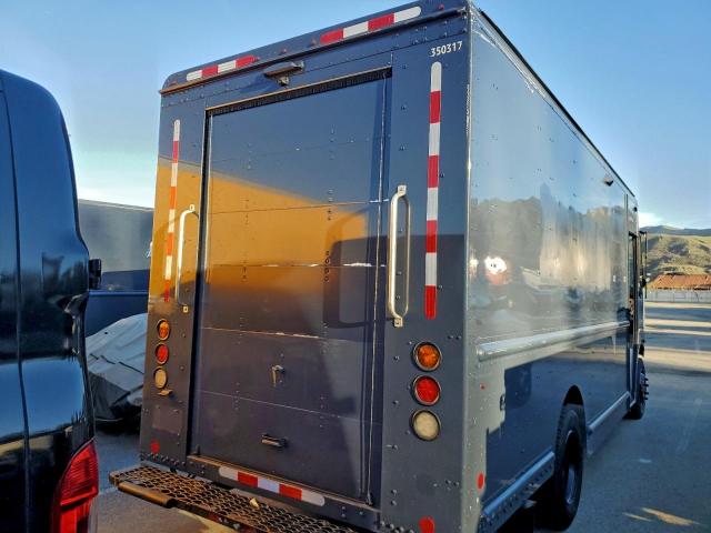 Freightliner Mt45 M Line Walk-in Van Image 7