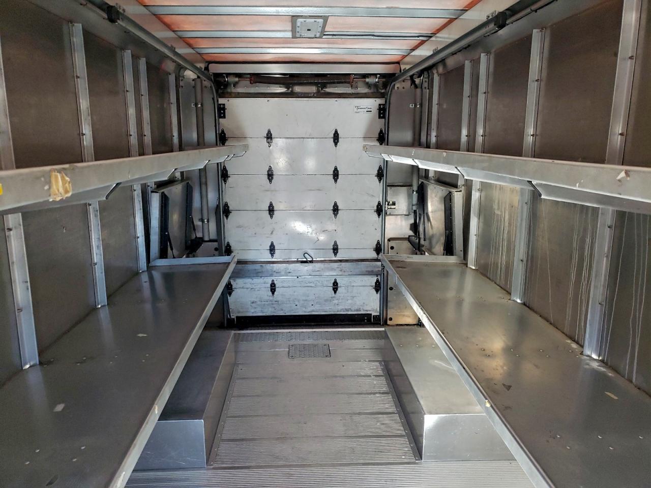 Freightliner Mt45 M Line Walk-in Van Image 12