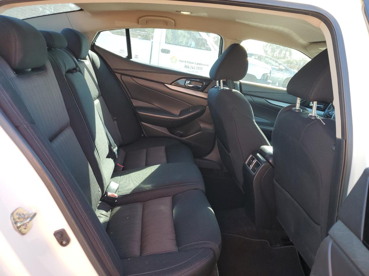 Nissan Maxima 3.5s Image 4