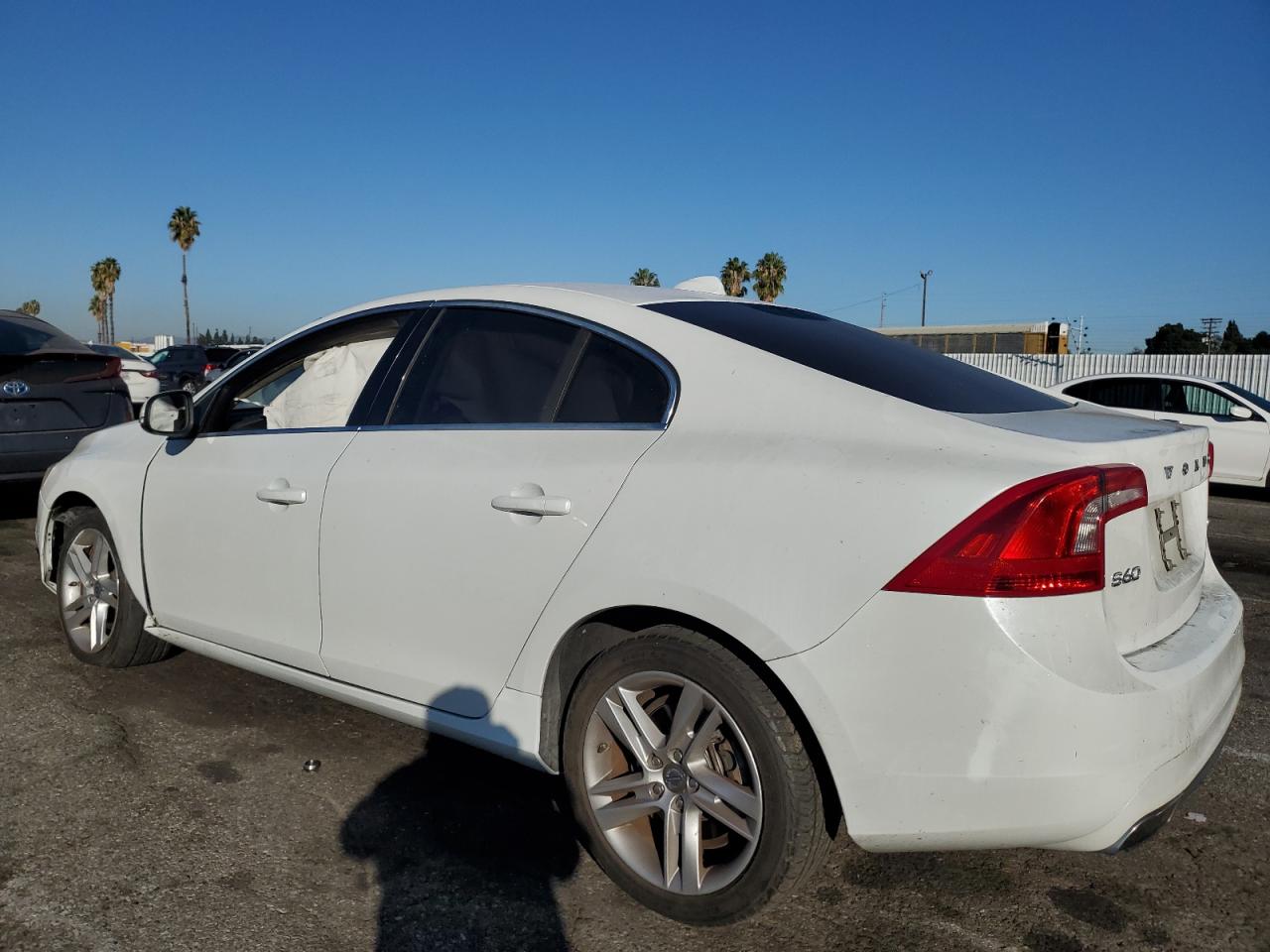 Volvo S60 T5 Image 4