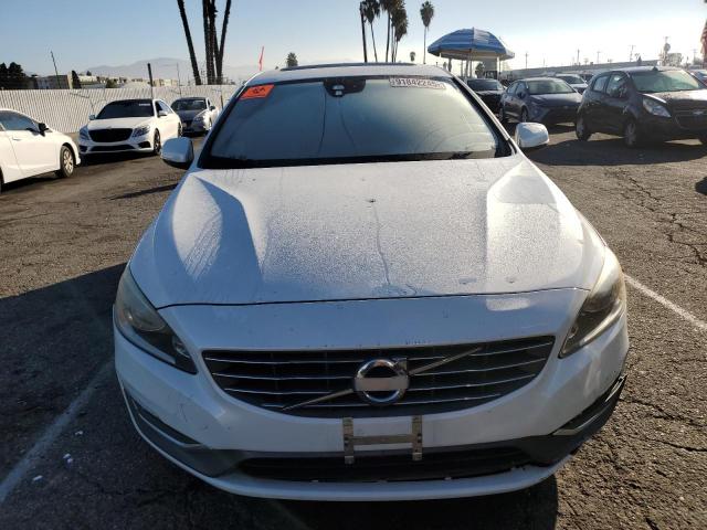 Volvo S60 T5 Image 10