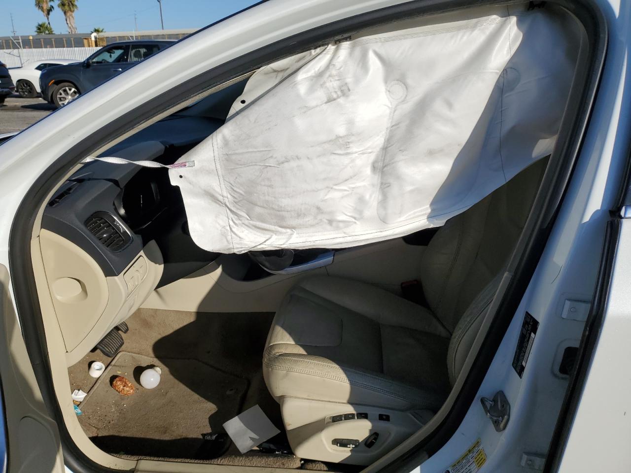 Volvo S60 T5 Image 6