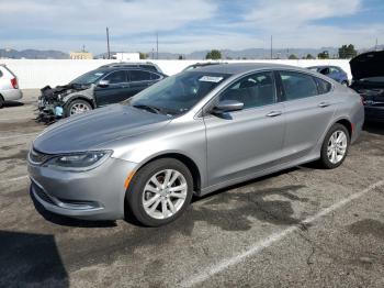  Salvage Chrysler 200
